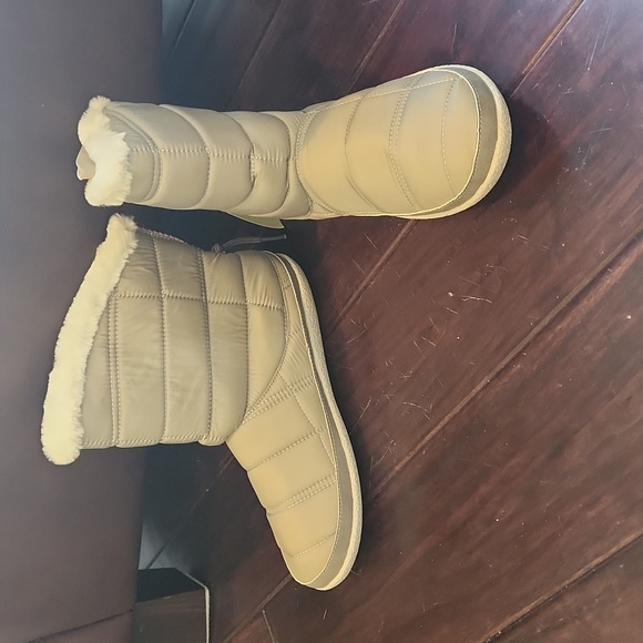 Tom's Inez Boots Sz 8 - Picture 3 of 5